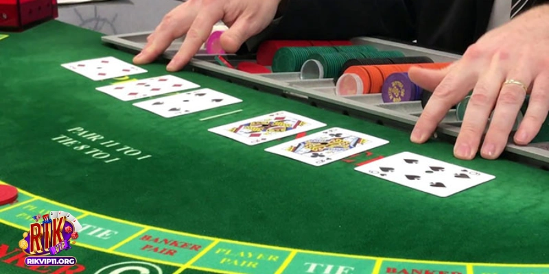 Baccarat là gì và những điều cơ bản về trò chơi bạn cần biết
